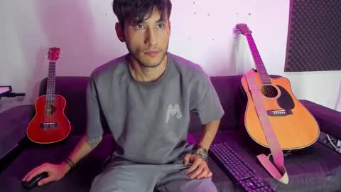 henrik_senn online show from December 4, 2024, 10:24 am