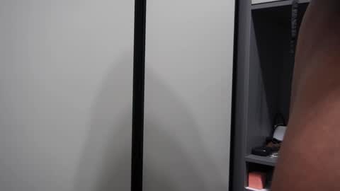 Henri online show from September 10, 2025, 5:29 am