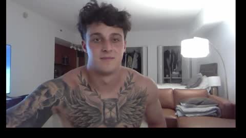 henrydesanti online show from September 19, 2025, 3:19 am