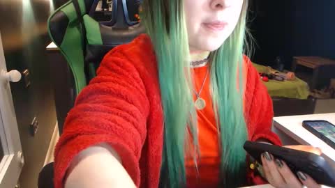 Hentaishiing online show from October 8, 2025, 10:40 pm