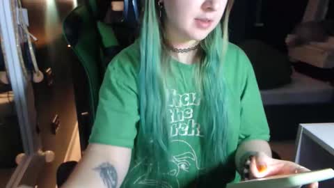 Hentaishiing online show from November 18, 2025, 4:55 pm