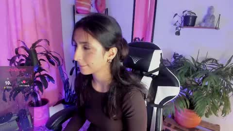 Snapshot of hera_069 chatting on February 22, 2025, 10:31 pm Hello I am Valentina independent Colombian model I love sensuality and pleasure welcome online show from February 22, 2025, 10:31 pm