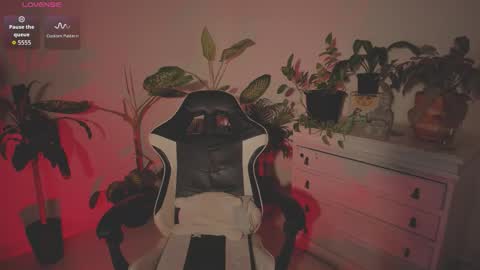 Snapshot of hera_069 chatting on September 21, 2025, 3:41 am Hello I am Valentina independent Colombian model I love sensuality and pleasure welcome online show from September 21, 2025, 3:41 am