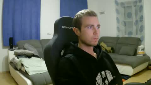 John Pearl online show from April 3, 2026, 7:45 pm