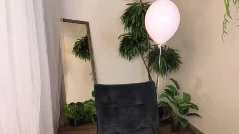 Elise online show from February 20, 2026, 6:26 am