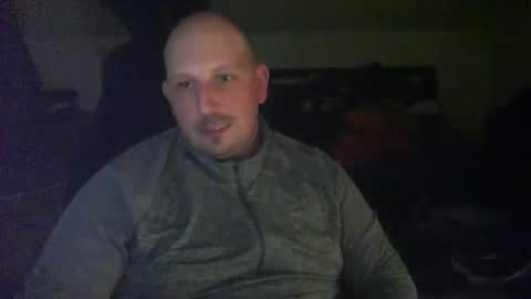 herejust4yoy online show from April 16, 2026, 9:39 pm