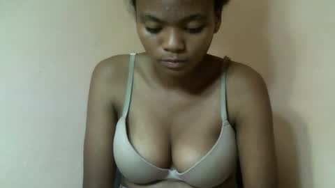 herisse01 online show from May 13, 2026, 8:38 pm