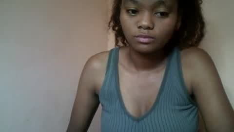 herisse01 online show from May 18, 2026, 8:20 am