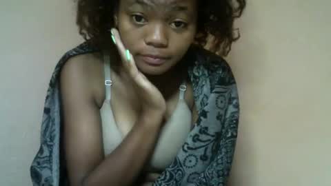 herisse01 online show from May 18, 2026, 10:48 pm