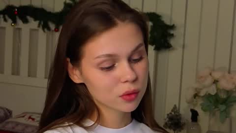 Nicole online show from March 13, 2026, 7:09 pm