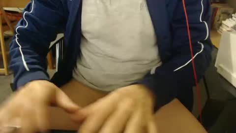 hero0111 online show from September 11, 2025, 2:39 pm