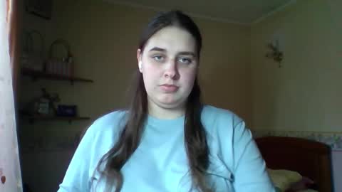 hess_luna_ online show from October 30, 2025, 10:16 am