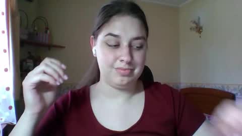 hess_luna_ online show from March 18, 2026, 10:07 am