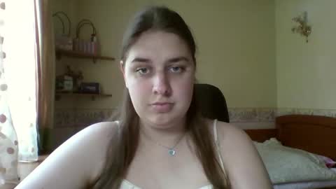 Snapshot of hess_luna_ chatting on May 18, 2026, 9:04 am hess_luna_ online show from May 18, 2026, 9:04 am