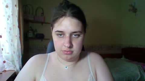 hess_luna_ online show from July 23, 2026, 9:07 am