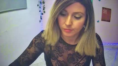 Hestesiaxx online show from March 21, 2026, 1:54 am