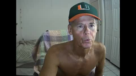 hewes1 online show from September 20, 2025, 11:28 pm