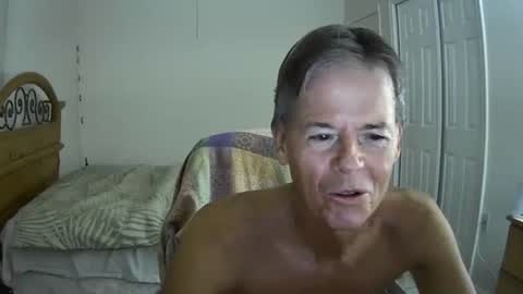 hewes1 online show from September 28, 2025, 5:57 am