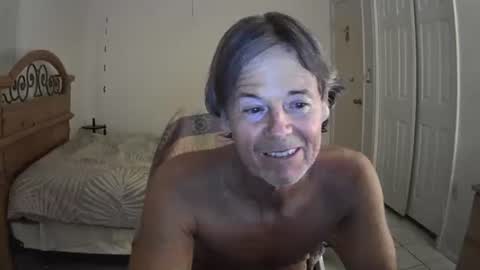 hewes1 online show from April 21, 2026, 6:41 am