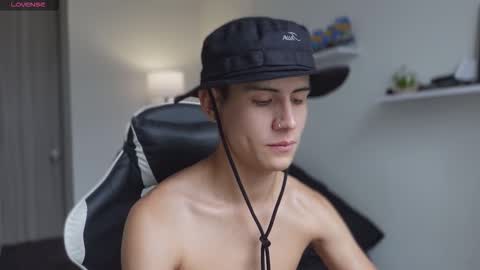 hey_cesard online show from September 16, 2025, 1:45 pm