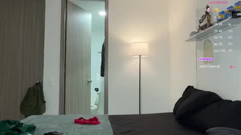 hey_cesard online show from October 10, 2025, 11:26 pm