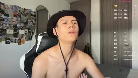 hey_cesard online show from October 21, 2025, 4:08 pm