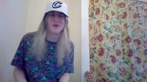 hey_mikky online show from March 7, 2025, 2:34 pm