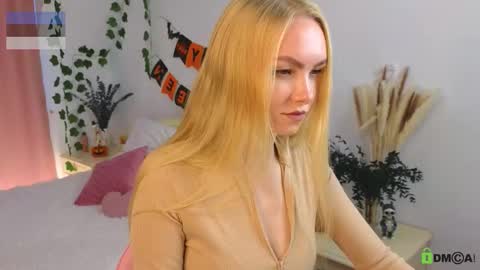 Snapshot of hey_olivia chatting on November 2, 2025, 6:38 am hey_olivia online show from November 2, 2025, 6:38 am