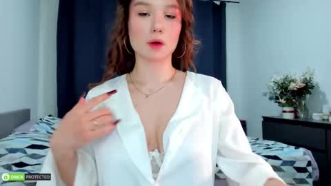 Bella 3 online show from December 14, 2025, 1:44 am