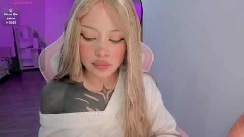 Snapshot of heybambino_ chatting on March 11, 2025, 7:26 am Bambi.....Help me get 100 likes in the satisfaction bar. online show from March 11, 2025, 7:26 am