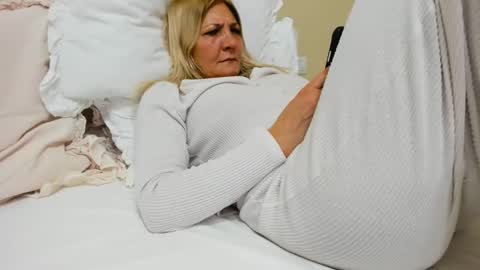 Heyheygrey online show from March 5, 2025, 2:01 pm