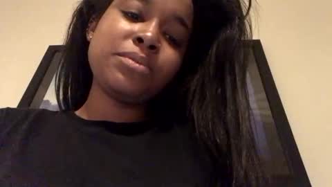 Snapshot of heyyou301990 chatting on November 15, 2025, 10:48 pm heyyou301990 online show from November 15, 2025, 10:48 pm