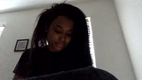 Snapshot of heyyou301990 chatting on February 21, 2026, 10:00 pm heyyou301990 online show from February 21, 2026, 10:00 pm