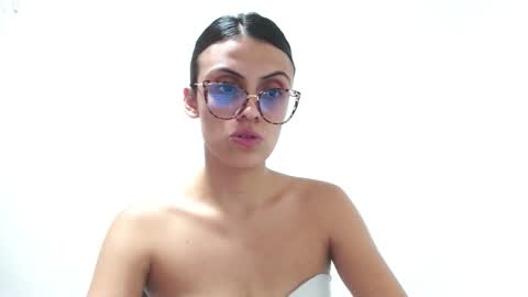 Eva online show from January 29, 2025, 1:05 am