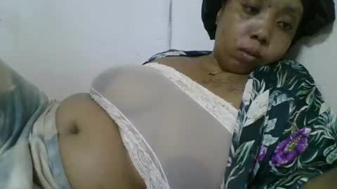 hheritinaa online show from November 24, 2025, 8:25 am