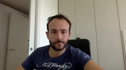 hhombre online show from September 25, 2025, 8:40 am