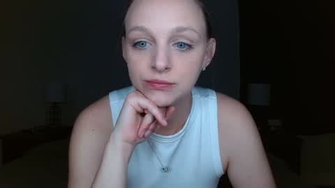 Snapshot of hi_cut_cutie chatting on May 4, 2026, 2:13 pm Paige online show from May 4, 2026, 2:13 pm