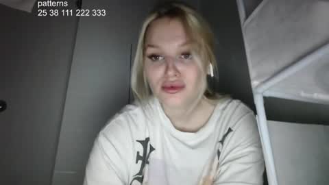 Snapshot of hi_i_am_ana chatting on July 7, 2026, 4:26 am Ana online show from July 7, 2026, 4:26 am