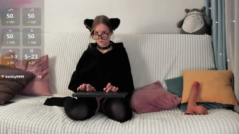 Hibisceae online show from December 8, 2024, 5:22 pm