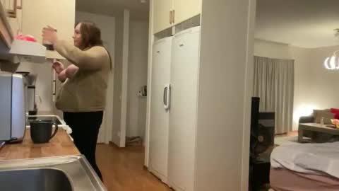 hichemlacoste333 online show from October 18, 2025, 12:02 am