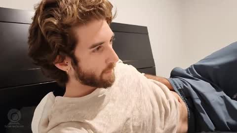 HiddenGaze online show from March 11, 2026, 5:19 pm