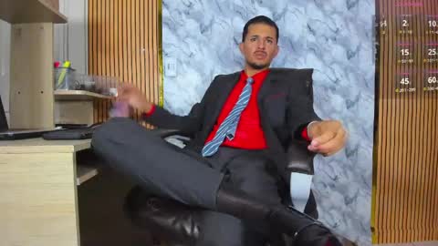 Snapshot of hiddenoffice chatting on May 22, 2026, 1:24 am George online show from May 22, 2026, 1:24 am