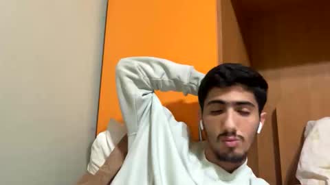 Snapshot of hihi9697 chatting on March 9, 2025, 9:36 pm hihi9697 online show from March 9, 2025, 9:36 pm