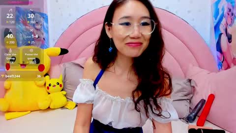 Hikori online show from February 20, 2025, 1:36 am