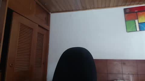 hilaril18 online show from February 4, 2025, 1:48 pm