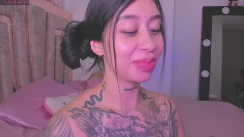 Snapshot of hilary_jones_22 chatting on May 6, 2026, 9:53 pm LUNA new account FOLLOW ME online show from May 6, 2026, 9:53 pm