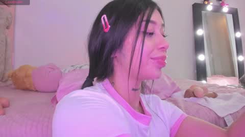 Snapshot of hilary_jones_22 chatting on May 15, 2026, 3:13 am LUNA new account FOLLOW ME online show from May 15, 2026, 3:13 am