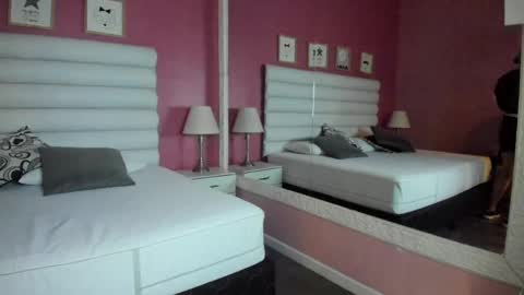 hilary_tailor online show from September 16, 2025, 11:00 am