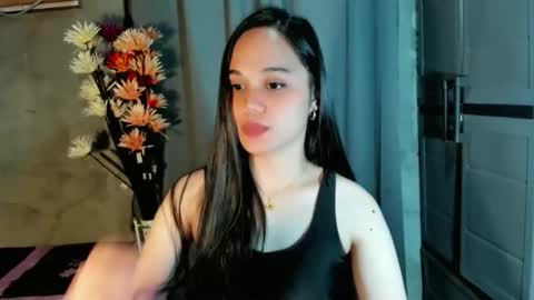 hilarymolly online show from February 3, 2026, 9:31 pm