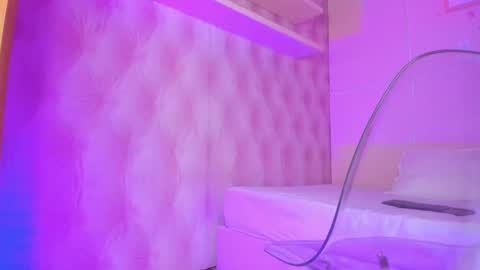  Hillary  online show from February 18, 2025, 7:21 am